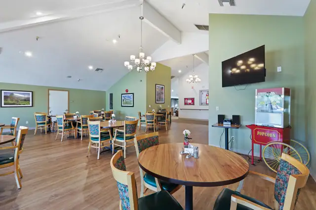 Almond Grove Gallery Photo 19